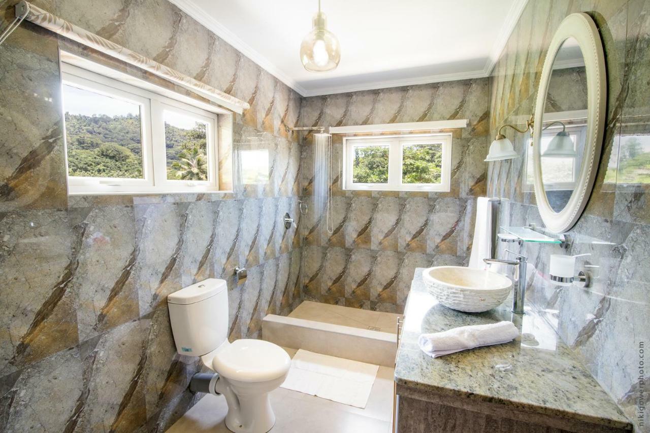 Flora'S Self Catering Apartments Victoria Bagian luar foto