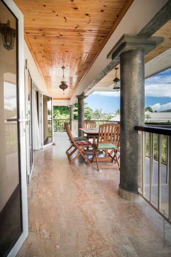 Flora'S Self Catering Apartments Victoria Bagian luar foto